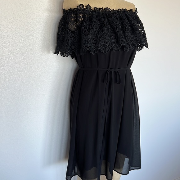 Eliza J Lace Off-The- Shoulder Black Short Dress - Picture 13 of 13